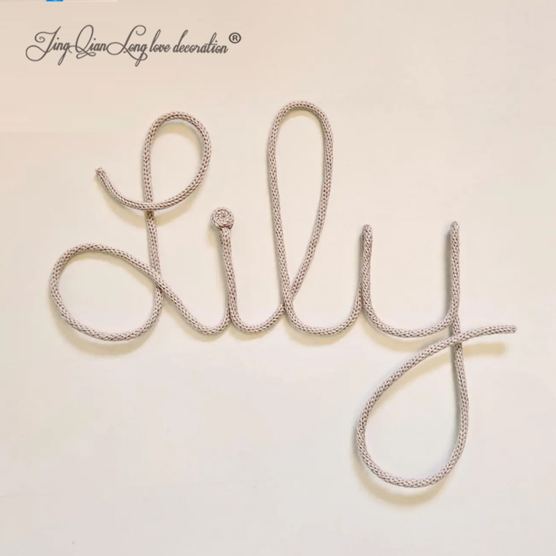 Baby Nursery Name Letters - Maßgefertigte Kinderzimmer-Dekoration Große Gestrickte Woll- und